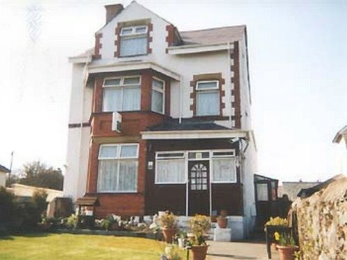 Witchingham B&B Holyhead Exterior photo